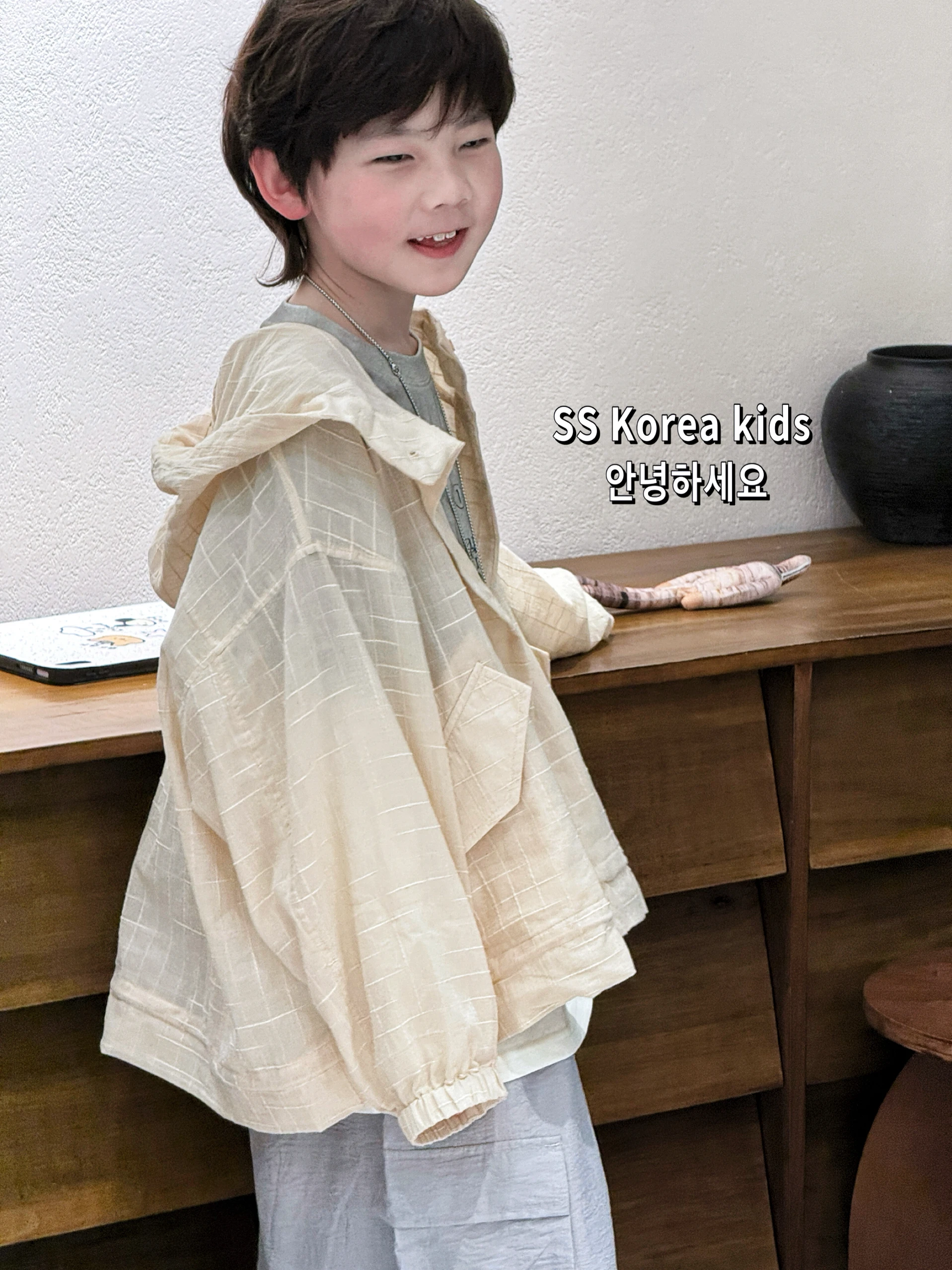 giacca-per-bambini-stile-coreano-2026-nuova-moda-primavera-estate-con-cappuccio-protezione-uv-per-ragazzi-e-ragazze