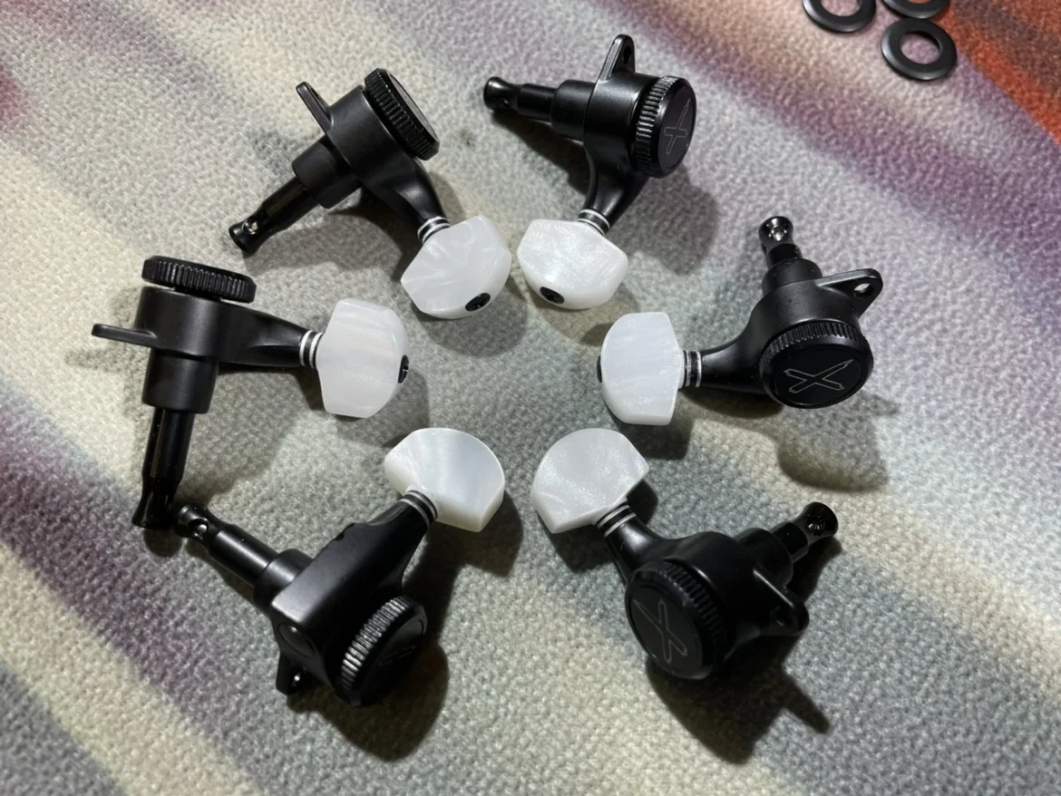 Customized X black matte, 45 ° screw installation with lock reel, unilateral R6 descending press model