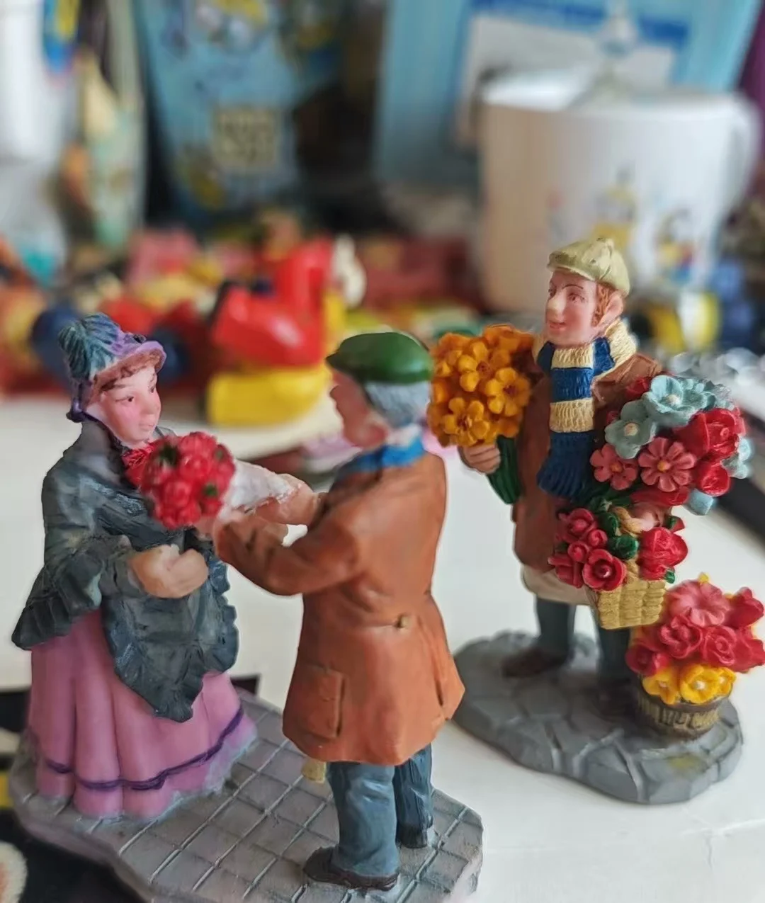 

Resin figure mental psychological sand table game box court therapy flower set