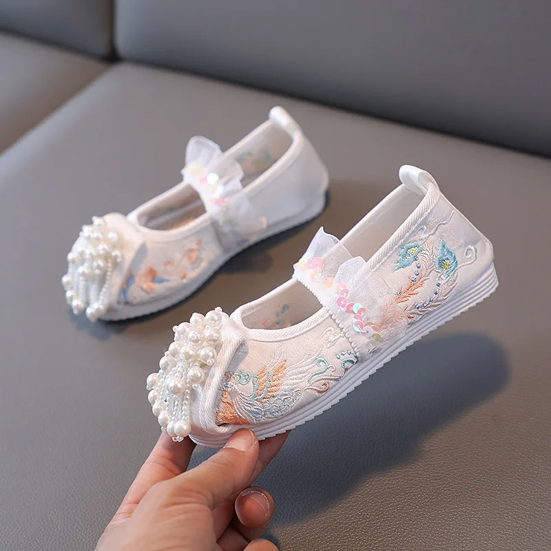 

The Han-Style Clothing Shoes Ancient Costume Children's Embroidered Chinese Style Old Beijing shoes