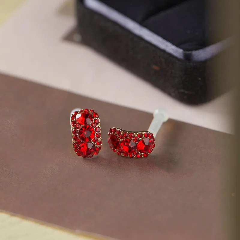Red Crystal Rhinestone C-shaped Tiny Stud Earrings Vintage Light Luxury Earrings Jewelry Women New Year Gifts