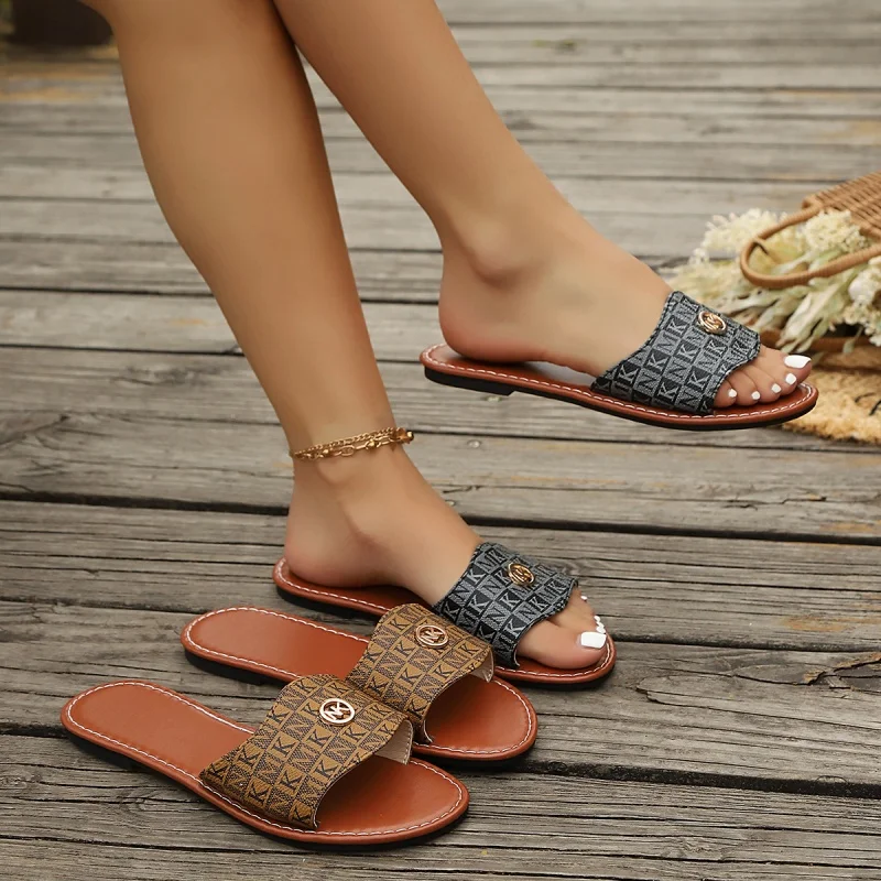 Modische, heiß begehrte, sexy Strand-Flachslipper, Sommerneuheit, runde Spitze, einfache und bequeme Freizeitslipper für Damen – Detail 3