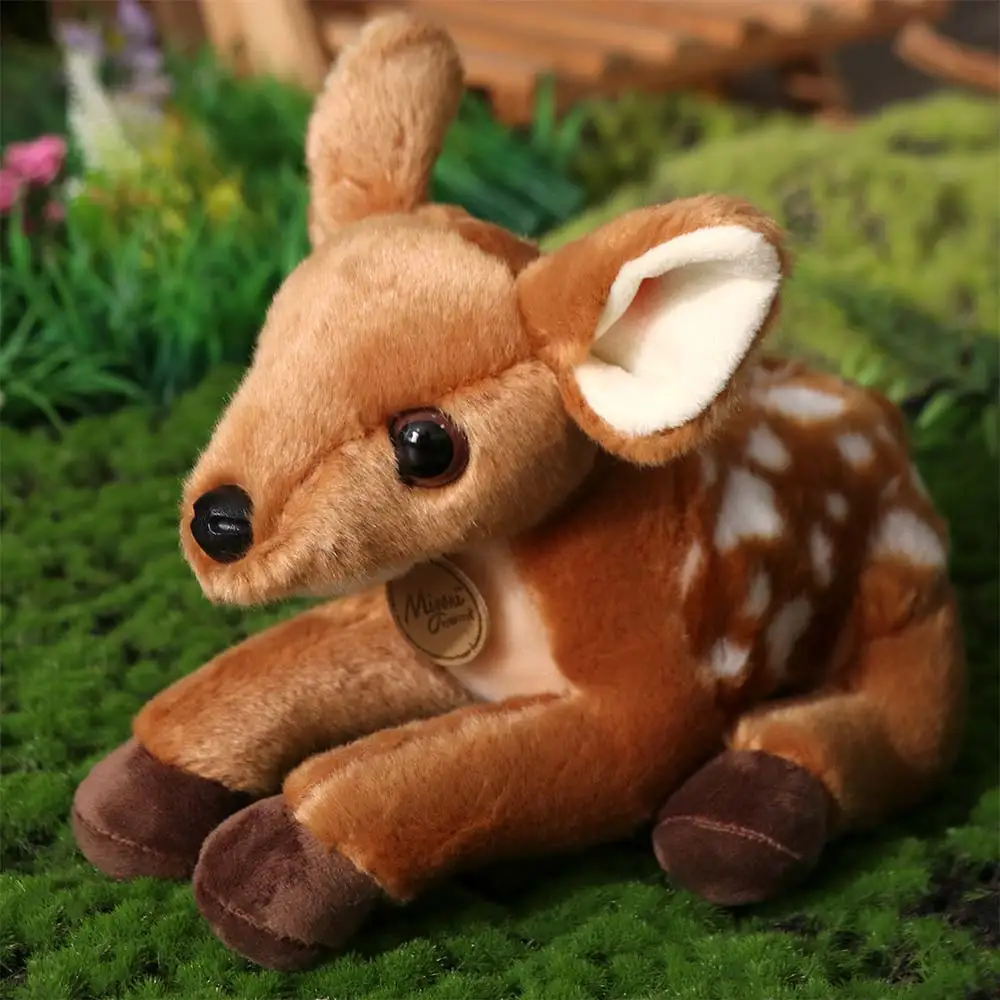 Peluche Cerf Sika Animal de la Forêt, Couleurs Vives, Douce, Jouet en Peluche, Poupée Cerf Cartoon Kawaii, Simulation de Cerf, Cadeau d'Anniversaire