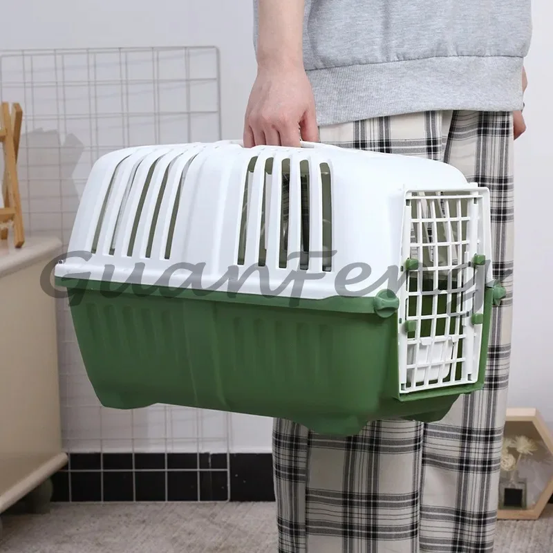 Portable Plastic Air Case Small and Medium Pets Go Out Portable Breathable Detachable Cat Pet Air Case