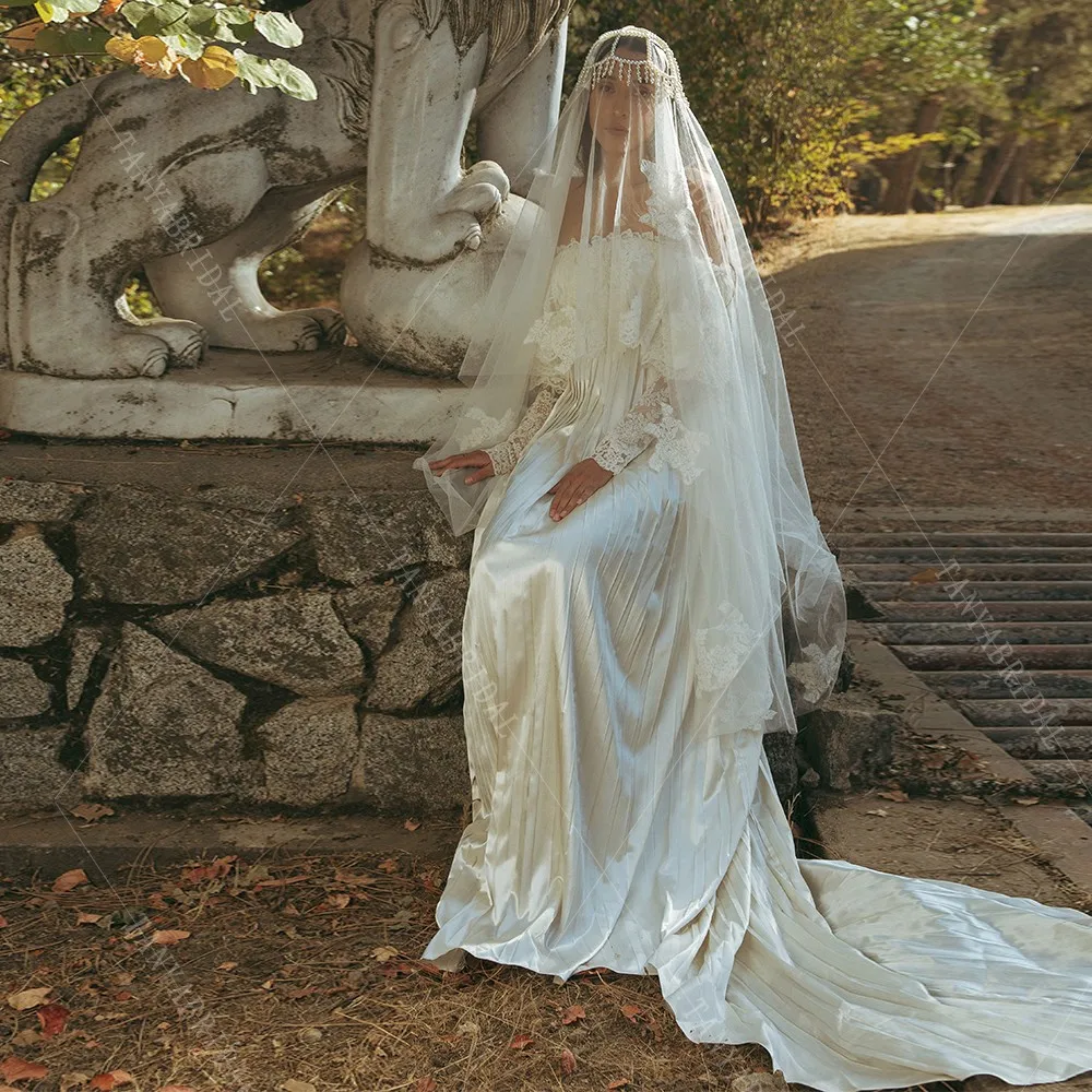 Vintage Lace And Satin Wedding Dress With Three Quarter Sleeves Off The Shoulder A Line Sweep Train Elegant Bridal Gown TSWD680