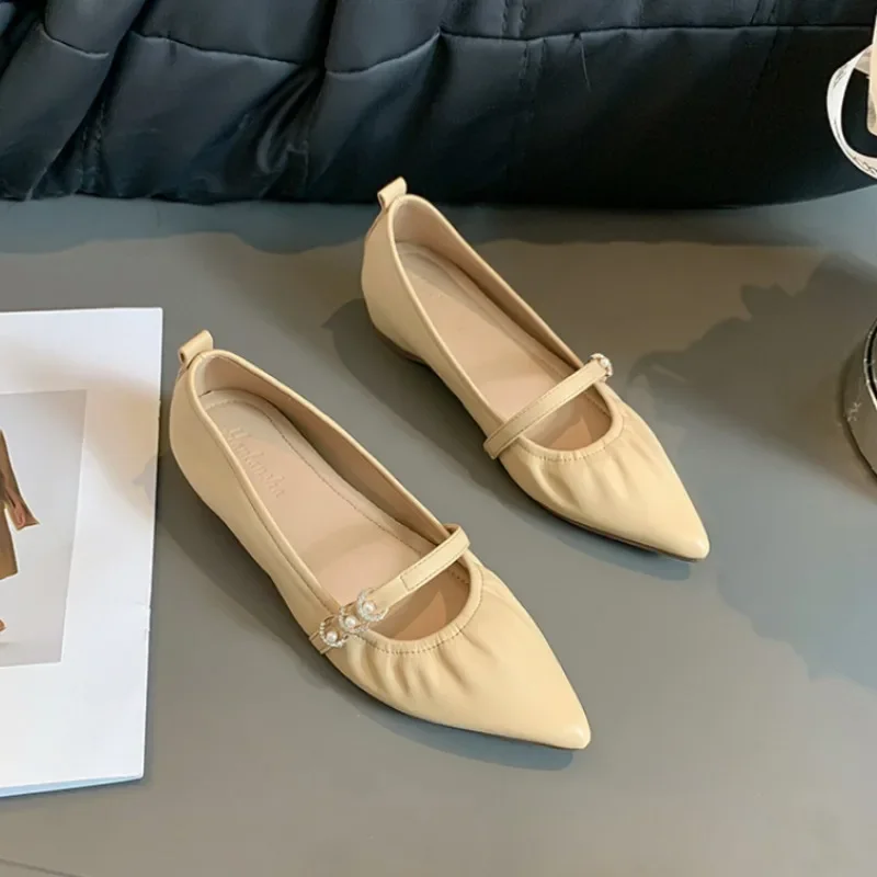 

Wedges Ladies Pumps Fashion Shallow Slip-on Loafers Pointed Toe Mary Janes Women Shoes Fashion Breathable Party Leather Shoe New