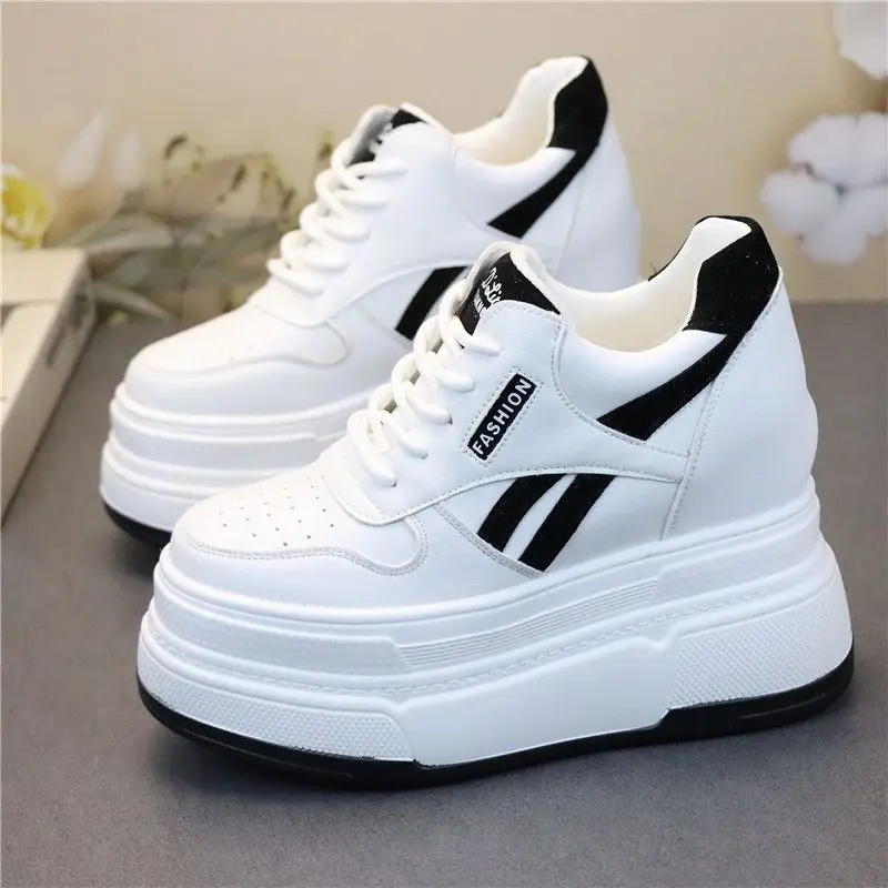 

Новые женские мокасины из натуральной кожи на платформе 12 см, модные массивные кроссовки-лоферы на танкетке, осенние туфли без каблука