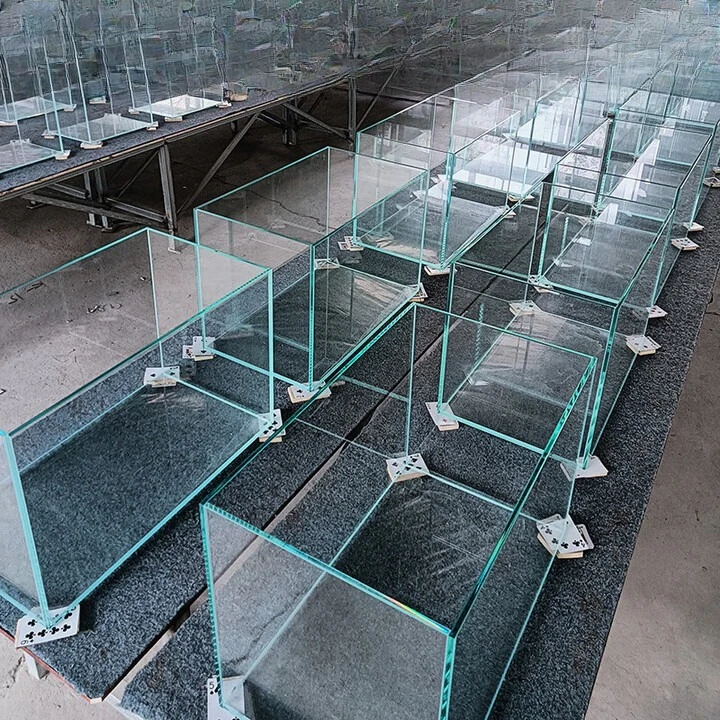 تيار خزان الأسماك الزجاجي الأبيض للغاية من الكريستال الذهبي، نبات مائي مستطيل كبير ومتوسط وصغير