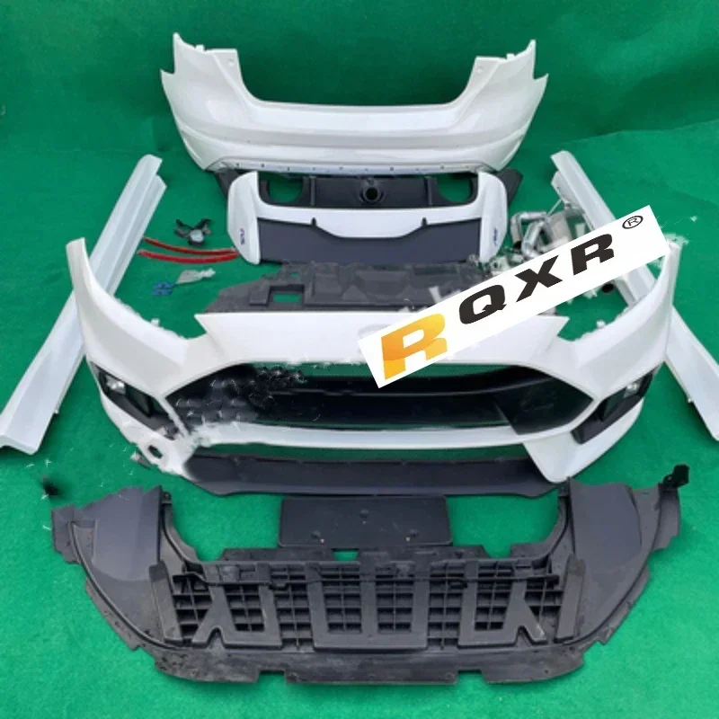 Karosserie-Kit mit Front- und Heckstoßstange, Grill und Seitenschweller für Ford Focus 2015-18, Neuer Stil, Modifiziertes RS-Kit, Auto-Zubehör