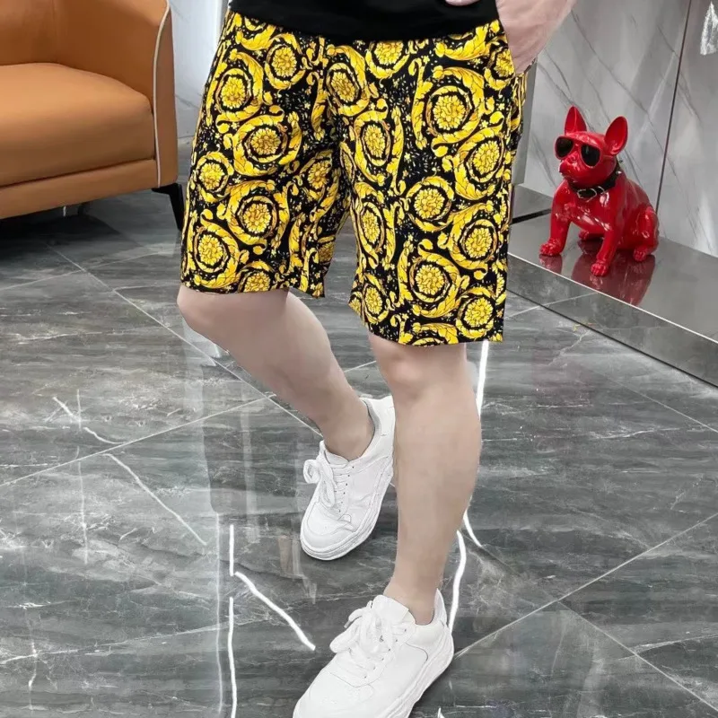 Floral Print Pattern Casual Beach Holiday Men Short Black Gold Color Contrast Streetwear Men Shorts  Hawaiian Short Streetwear