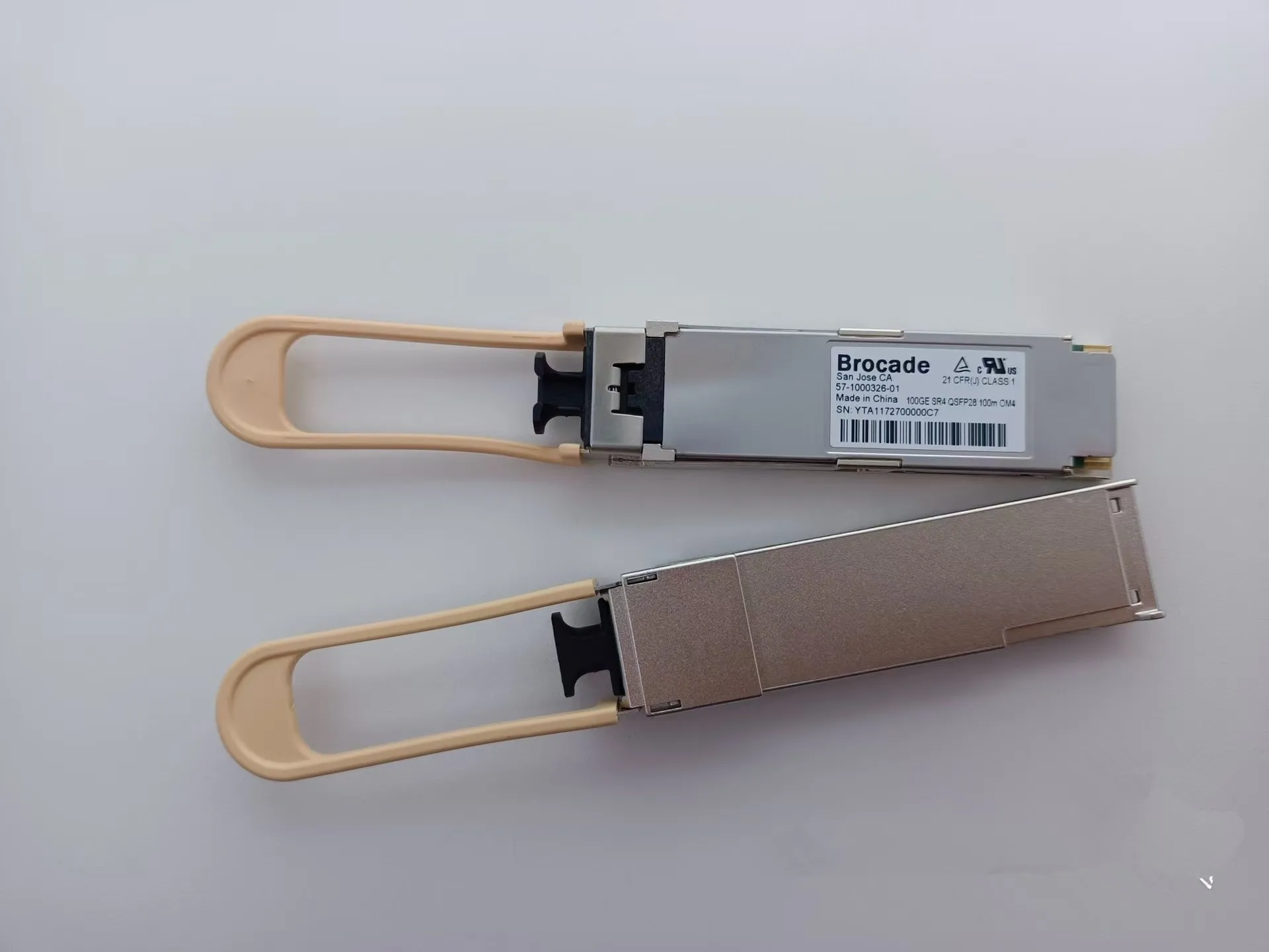 1PCS/Fiber Switch QSFP 100GB Multimode Brocade 57-1000326-01 100GE SR4 QSFP28 100M OM4 MPO 100G Transceiver