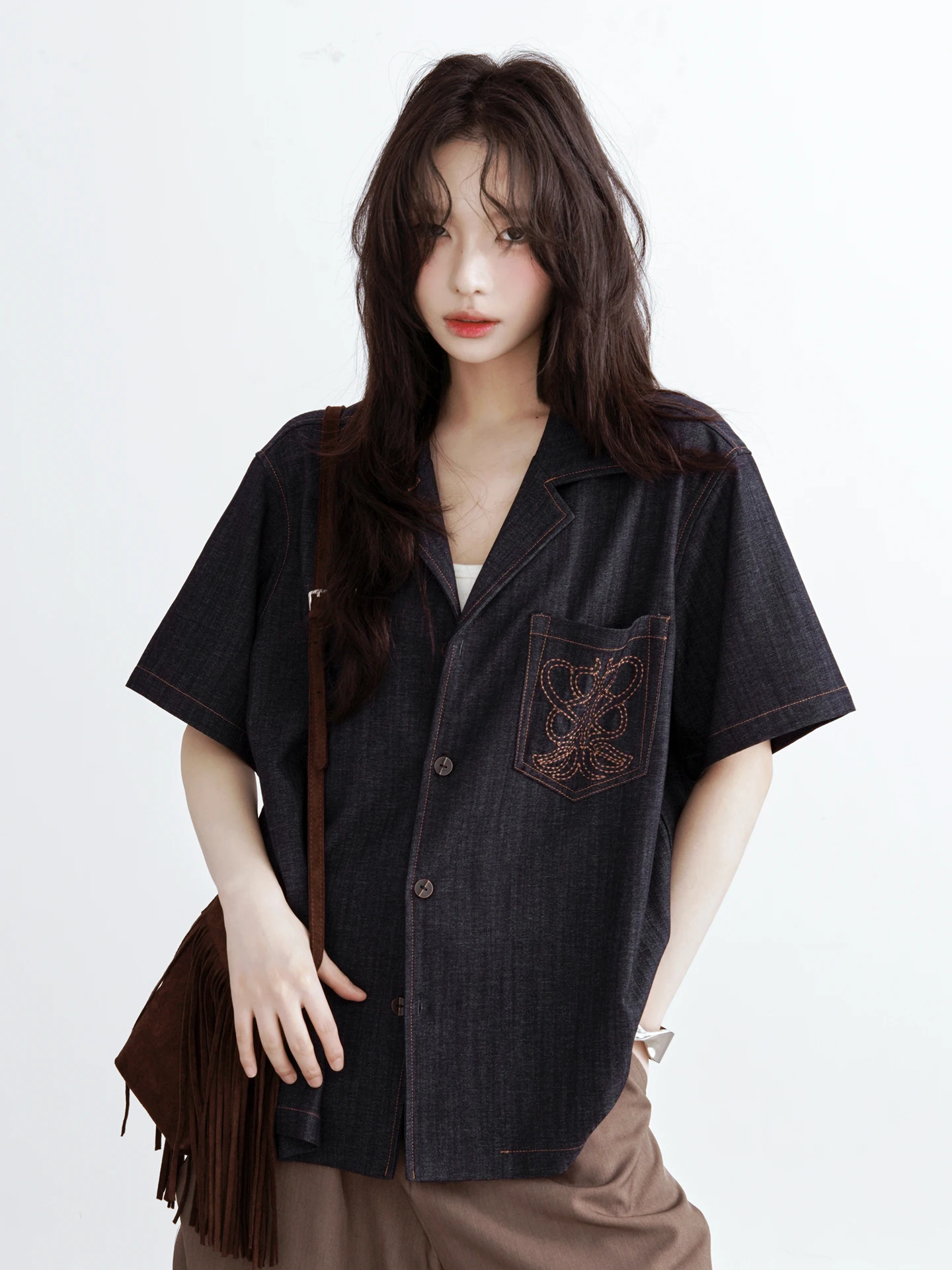 

Gravitational Museum Women's Loose Short Sleeve Embroidered Denim Shirt Summer 2026 New Style Comfortable Breathable Casual Top