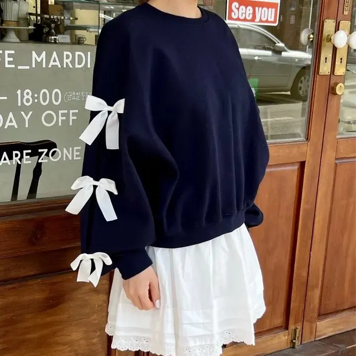 Wiosna 2025 Dongda Gate Luźna Bluza z Kapturem o Długim Kroju z Okrągłym Dekoltem Damska Modny Design Wiązana Do Pracy Elegancka Czysta...