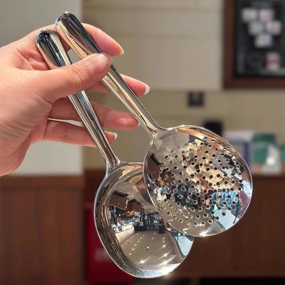 Public spoon, short handle, spoon, leaky spoon, dining room, dish spoon, leaky restaurant, big head rice spoon