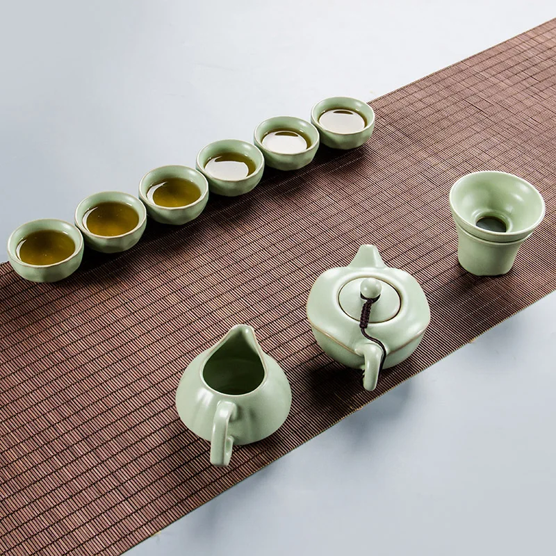 

Ceramic kung fu Tea Set 1 Teapot With 6 Teacups and Tea infuser and Fair Cup Exquisite Design For Tea Services Or Gift