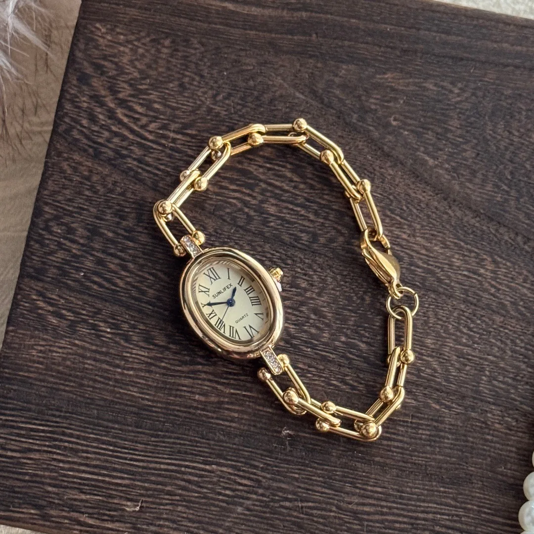 

Elegant Women'S Watch, New Luxury Openwork Design Bracelet Watch, High-End Roman Numeral Quartz Watch, A Perfect Gift For Women.