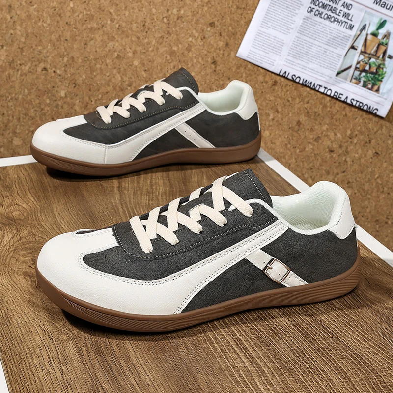 Flat Running Man Shoes 2026 Autumn Fashion Anti Slip Men Sports Shoe Solid Colour Outdoor Sneakers Footwear Male Big Size 46 47