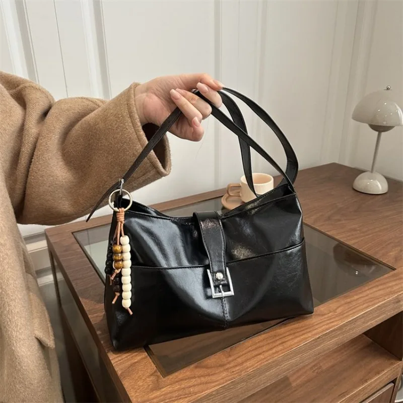 

Graceful Effortless Handbag Office Commuting Business Meeting 2025 New Model Stylish Exquisite Glamorous Timeless Chic Practical