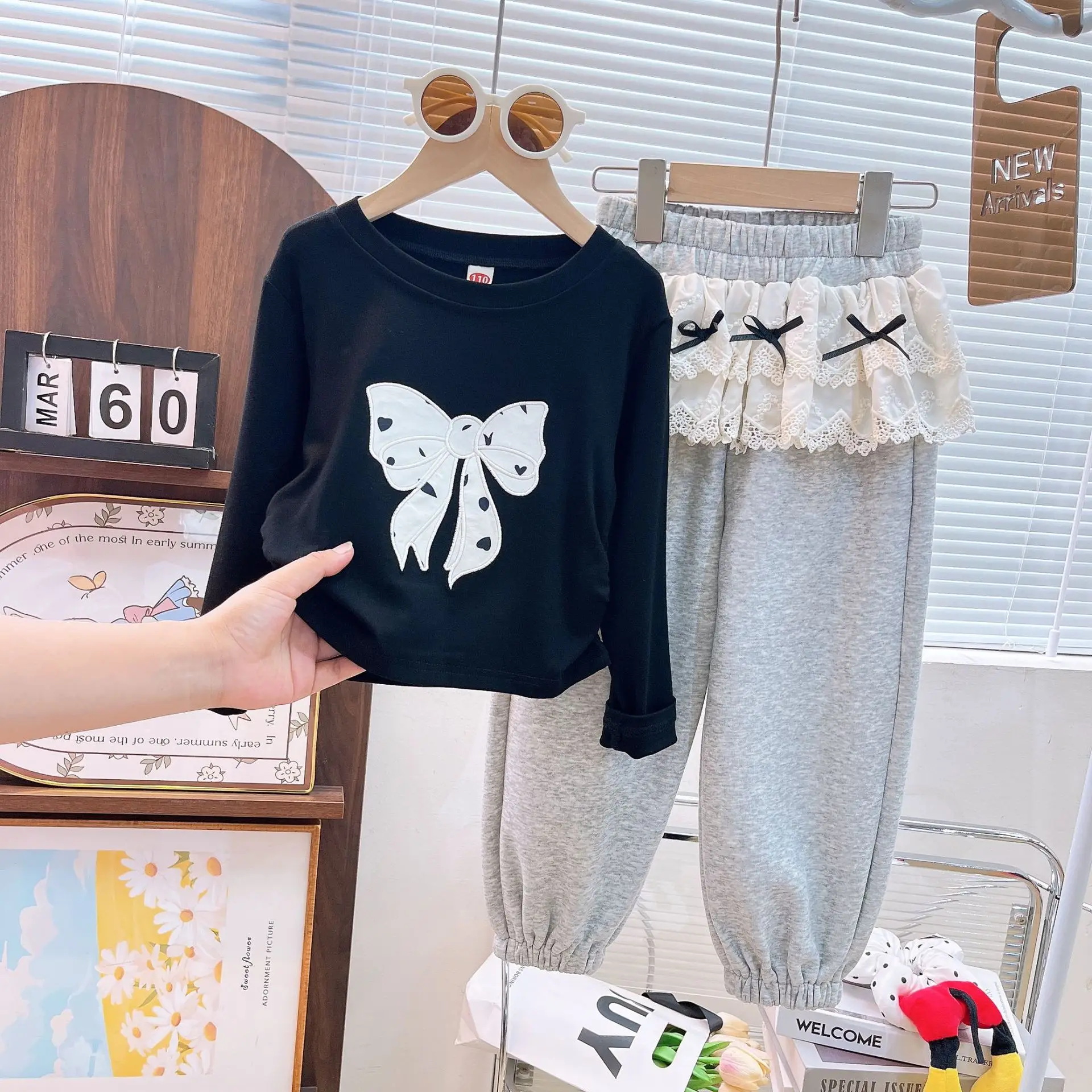 مجموعات الأطفال الفتيات الخريف مجموعة القوس طويلة الأكمام بلوزات و الدانتيل تقليم Sweatpants 2 قطعة الزي للأطفال الكبار #4