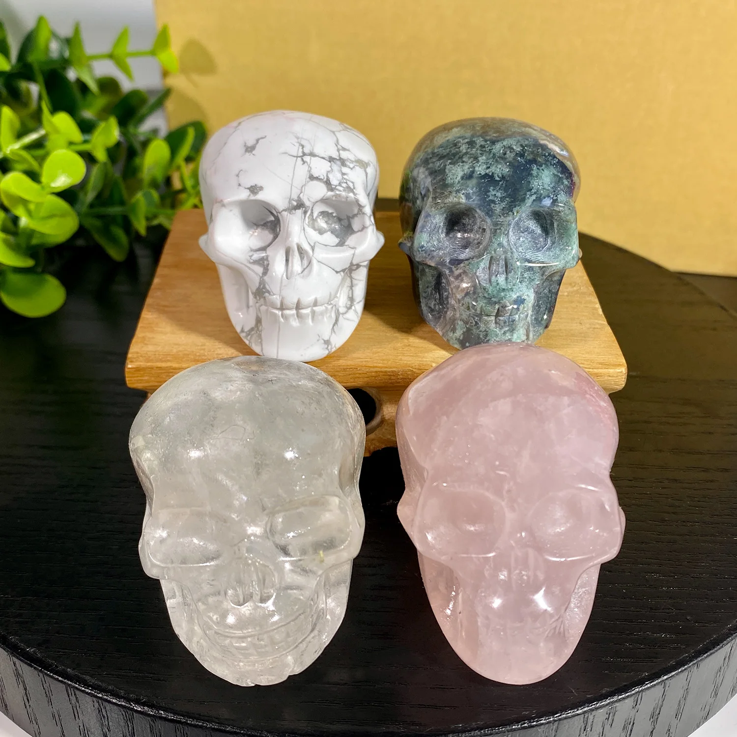 1pc Natural Skull Carving,Rose Quartz Howlite Moss Agate Clear Quartz Ghost Head Handmade Crafts Ornaments,Halloween Decoration