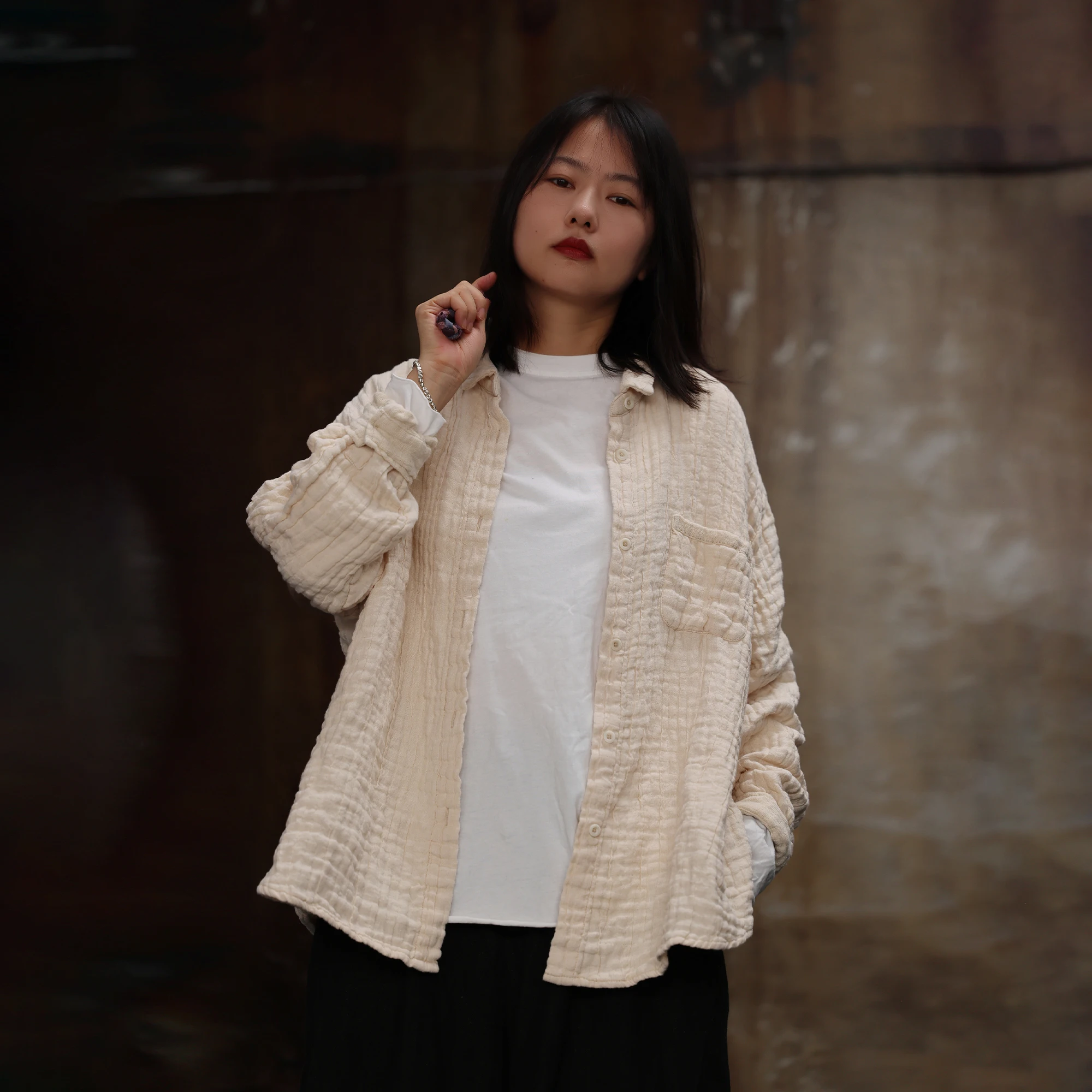 

PengPengHome 39244 Повседневная свободная плиссированная куртка с длинными рукавами для женщин, приятная к телу, дышащая, осенняя модная верхняя одежда