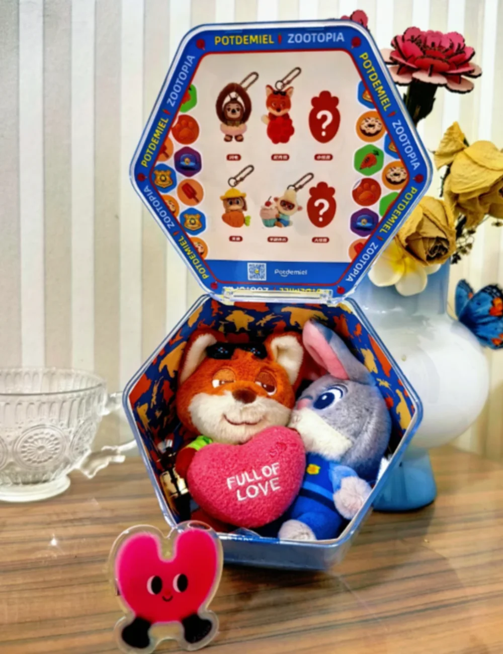 Echte Zootopia Sweet Strike Series Blind Box Trendy Play Anime Movie Randapparatuur Mystery Toy Hanger Decor Verjaardagscadeaus