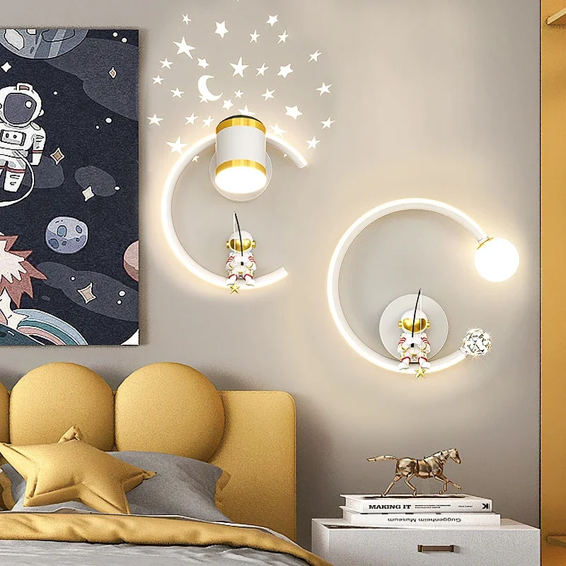 

Modern LED Wall Lamp Iron Acrylic Astronaut Children's Room Decor Indoor Fixtures Lustre Study Living Rooms Bedroom Wall Sconces