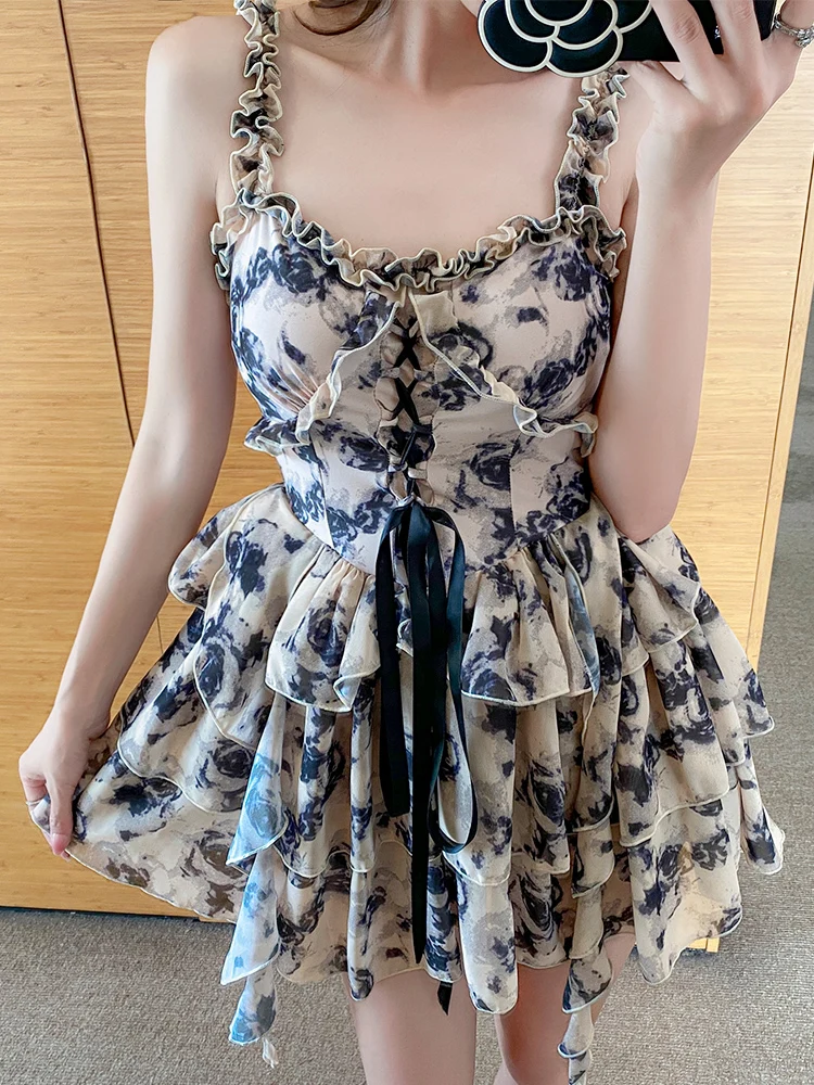 Dulce elegante Floral volantes conservador Retro vestido de pastel con tirantes 2025 nuevo traje de baño de una pieza con cordones de cintura alta para niñas verano