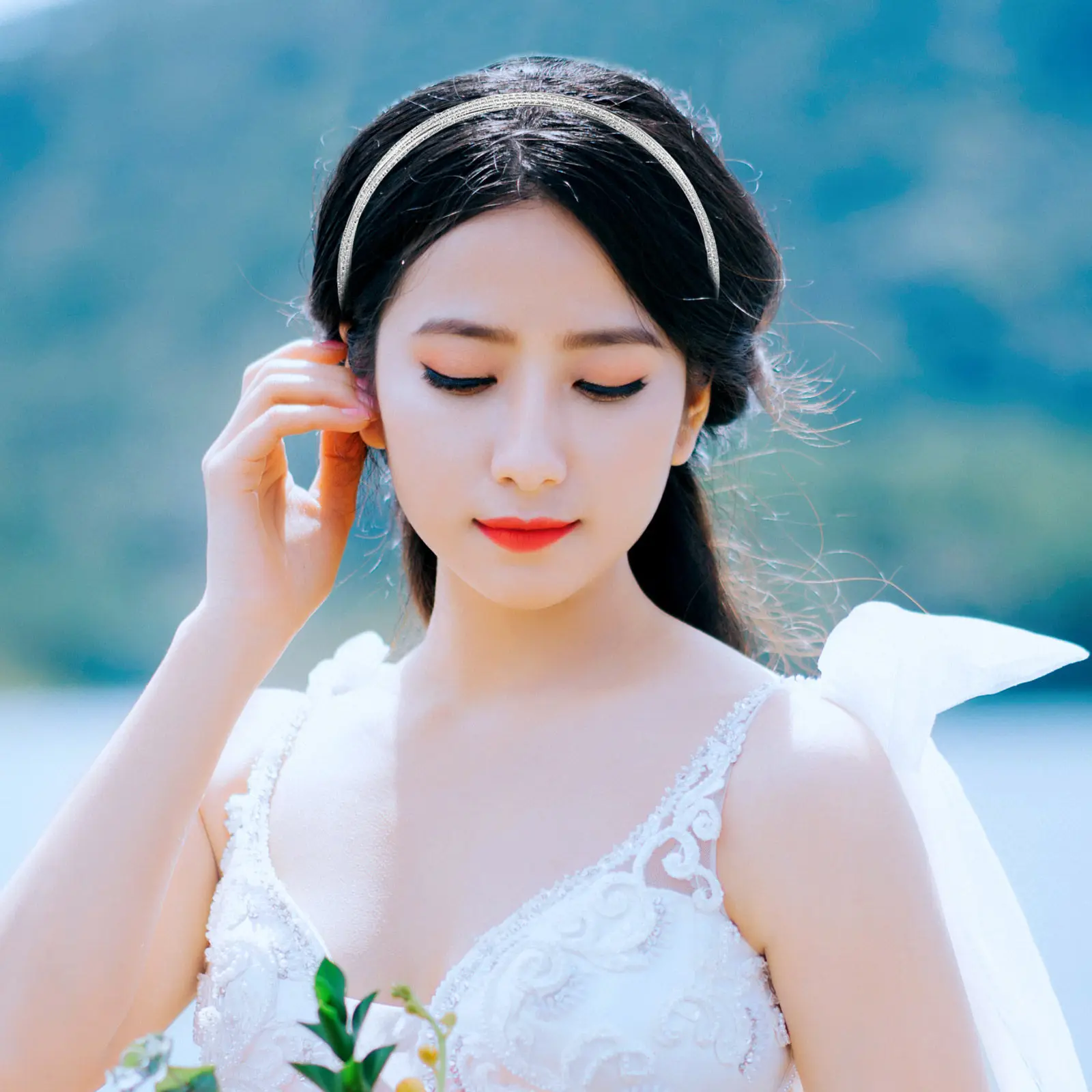 

Women's Thin Metal Headband Multi-Layered Design Chic Minimalist Hair Accessory Versatile for Everyday Wear Going Out Wedding