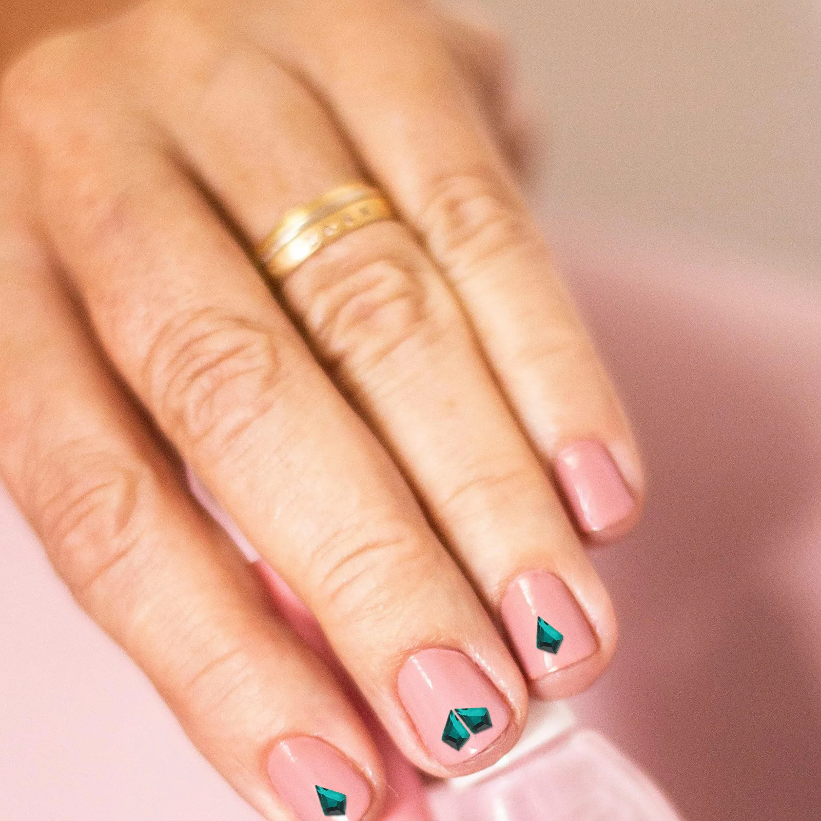 120개 라인스톤 키트 12칸 플랫 백 스톤 DIY 네일 아트 장식 여성 펑크 참스 그린 스톤 공예 네일 아트 액세서리