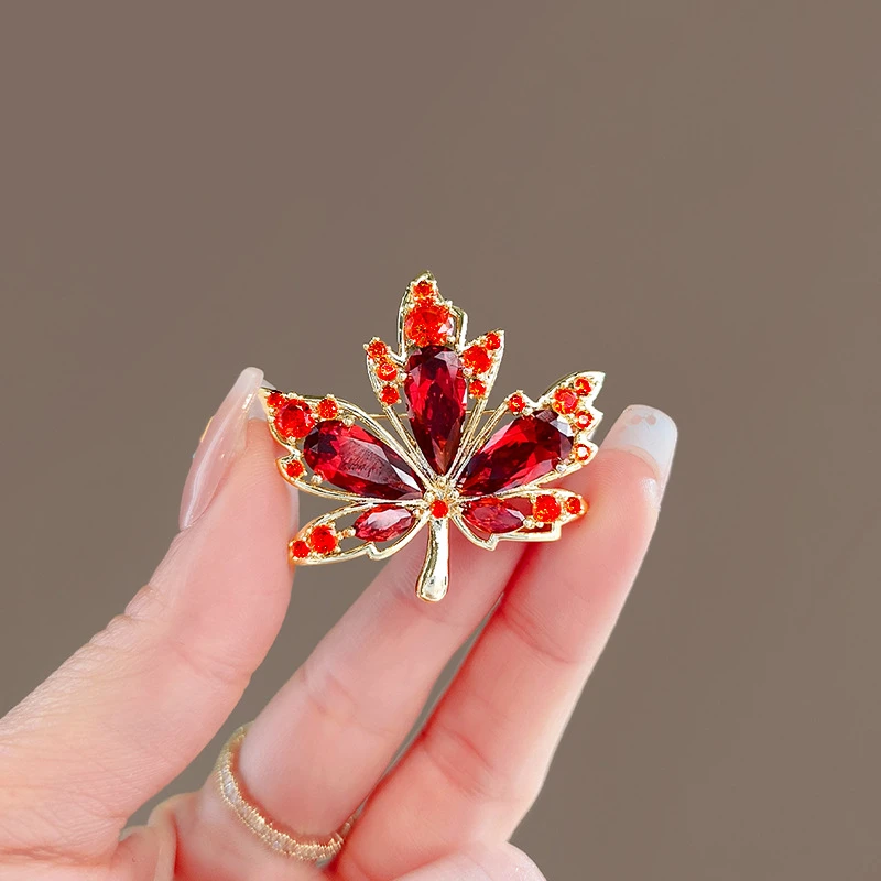 Trendy Red Crystal Maple Leaf Brooch For Women Luxury Rhinestone Blue Whale Cherry Pearl Flower Pins Banquet Wedding Jewelry