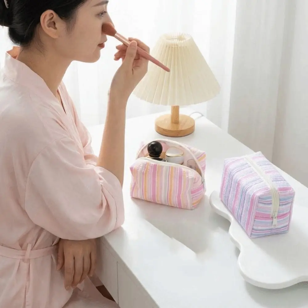 Large Capacity Striped Makeup Pouch Lightweight Seersucker Material Cosmetic Bag Striped Design Multifunctional