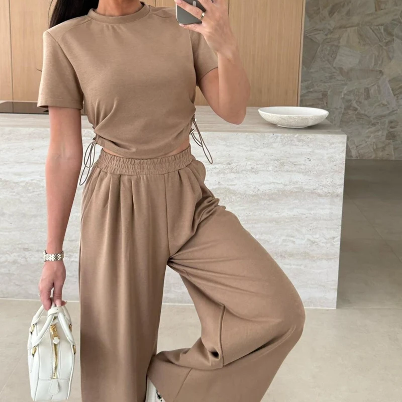 

Эластичная талия и тонкость, универсальный короткий топ из двух частей и повседневные брюки, новый летний костюм-двойка, удобный костюм.