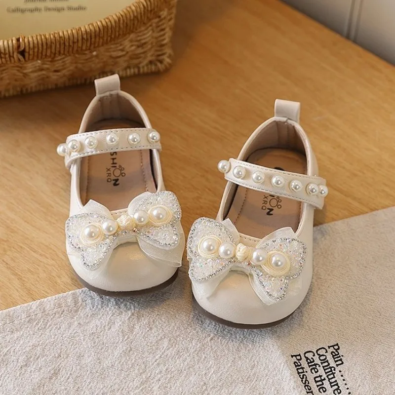 Baby Princess Shoes - 2026 New Style Pearl Bowknot Girls' Casual Shoes - Soft Bottom Anti-Slip Design - Fashionable Single Shoes