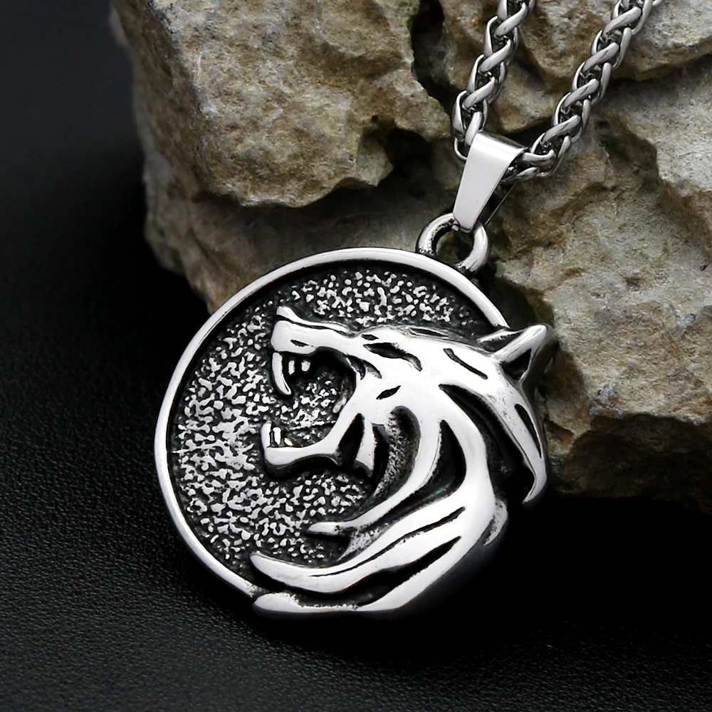 Ciondolo Amuleto Lupo Vichingo - Jewelry & Watches Spółka Z Ograniczoną Odpowiedzialnością recensione e prezzo