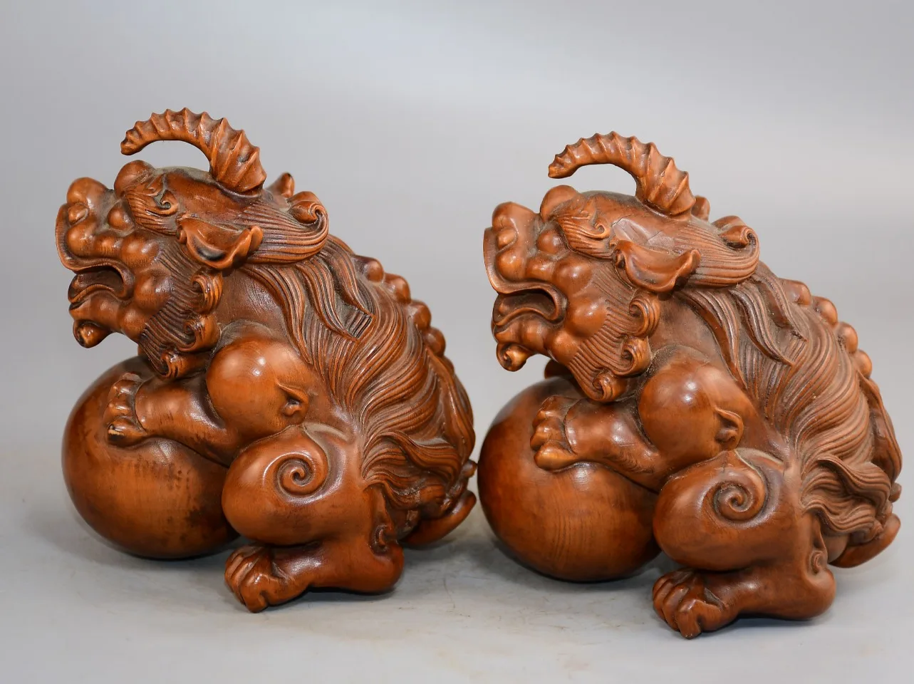 Collection Old Boxwood Unicorn Statue a pair ball tease mythical beast Town house