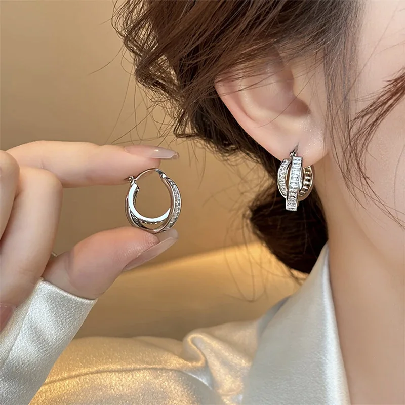 Simplicity Temperament New model Trend Exquisite Luxury with a touch of elegance  Silver Crossing  Zircon Alloy Earring