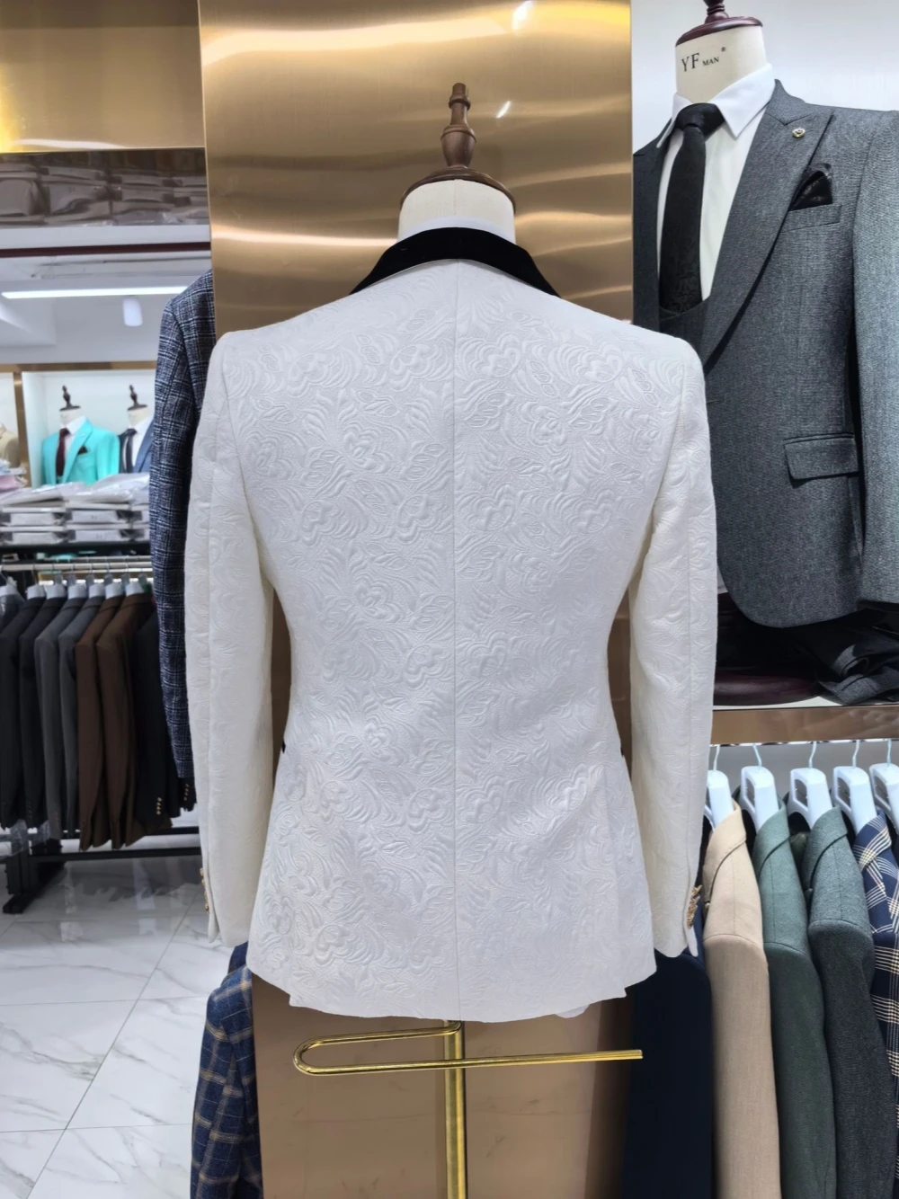 Patterned Wedding Party Men's Suit Elegant Vintage Groom Wear White Smart Jacket Vest Pants 3-pieces Set Four Seasons Tuxedo