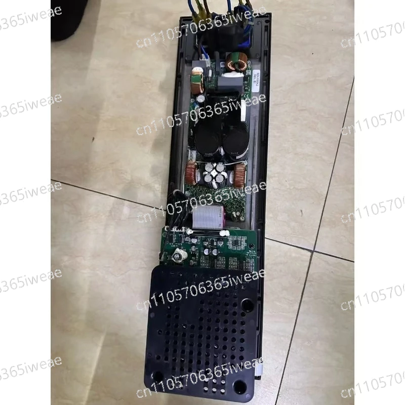 

Усилитель для сабвуфера полного диапазона для линейных массивов HDL 30A