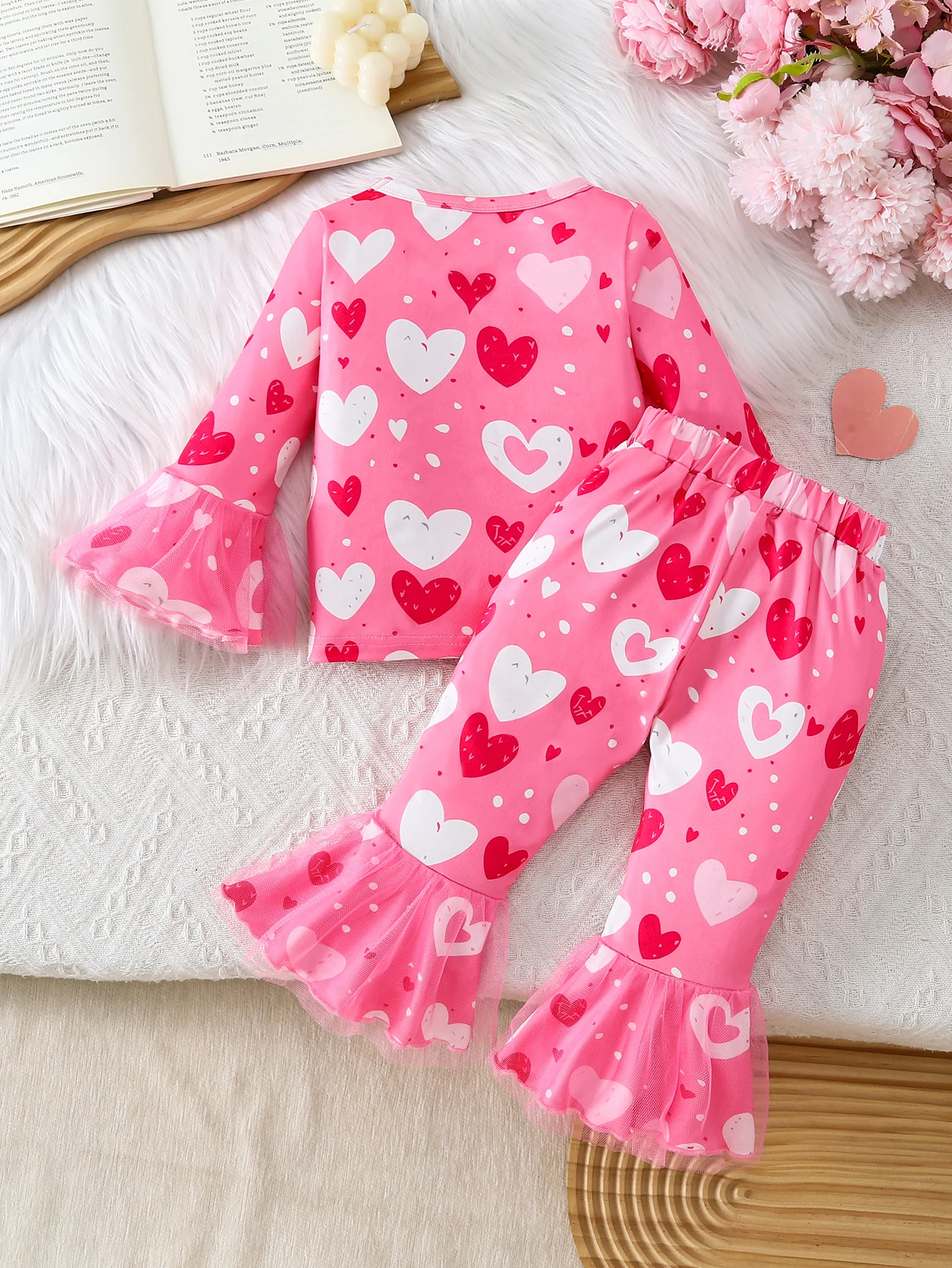 Sweet Cute Baby Girl Heart Print Outfit with Full Print Hearts Pattern Flared Sleeves Pants Butterfly Knot Decoration