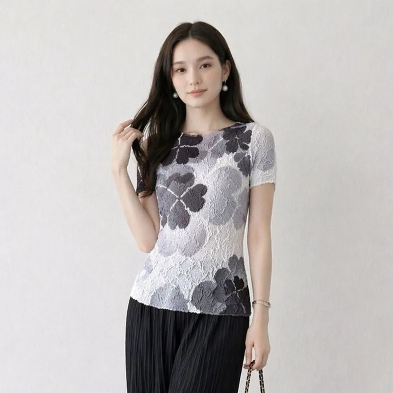 

Miyake Pleated T-Shirt Gradient Print Short Sleeve Top 2026 Summer New Round Neck Textured Pleated Retro Niche Loose Versatile