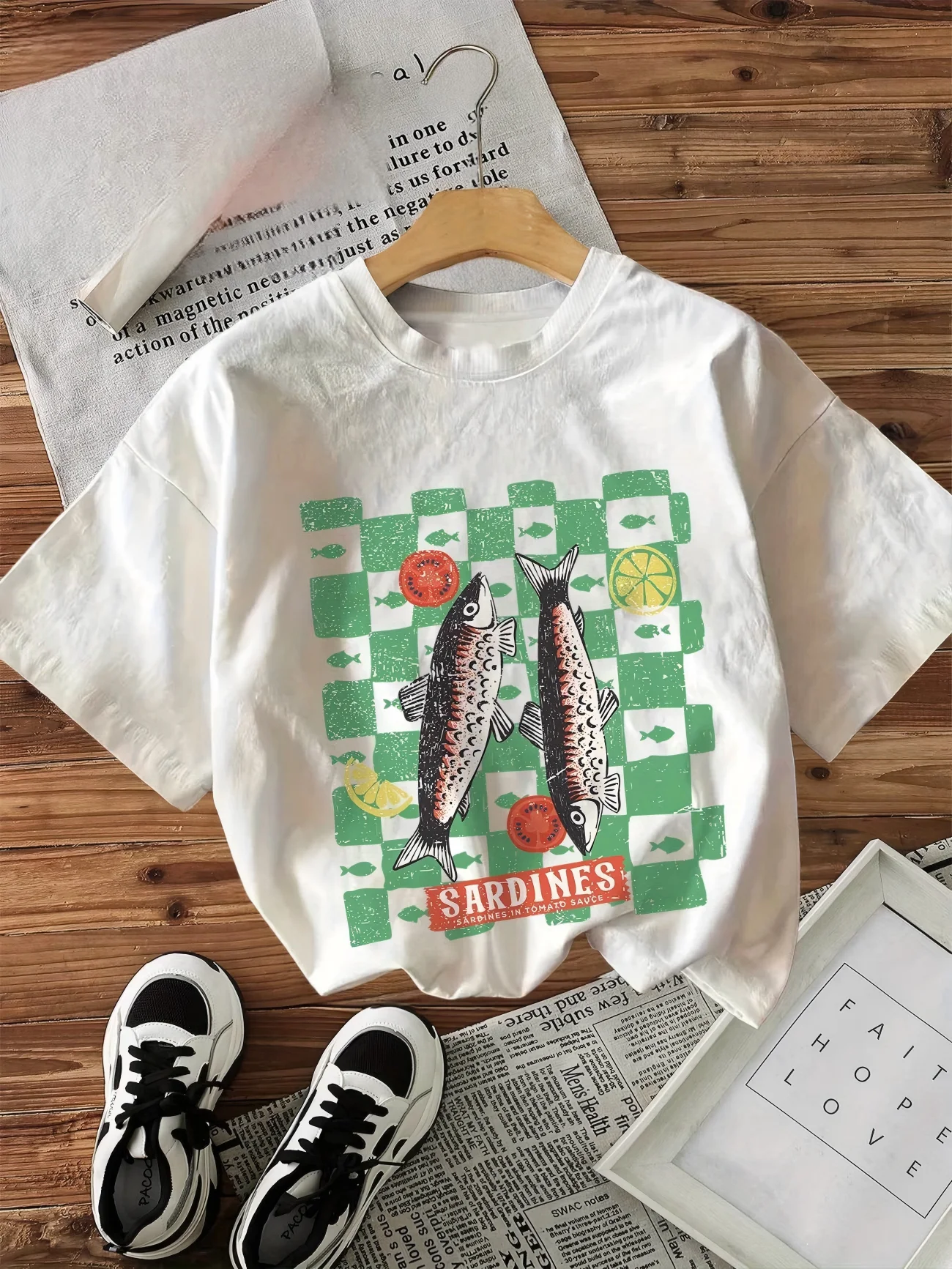 Aesthetic Canned Fish Printed T-Shirt Women Creative Graphic Tee Summer Fashion Casual Short Sleeve Top European Vacation Style
