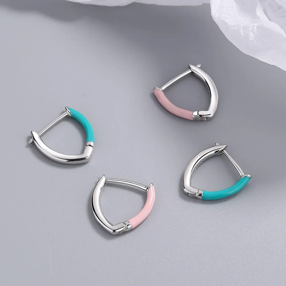 Korean Letter V Shape Hoop Earring For Women Girls Pink Blue Enamel Huggie Earrings Party Wedding Trendy 2023 New Jewelry Gift