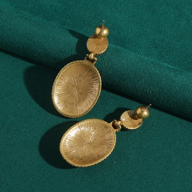 Vintage Cameo Jewelry Sets Natural Stone Oval Relief Portrait Of A Beauty Woman Pendants Retro Outfits Luxury Designs 2025 Trend