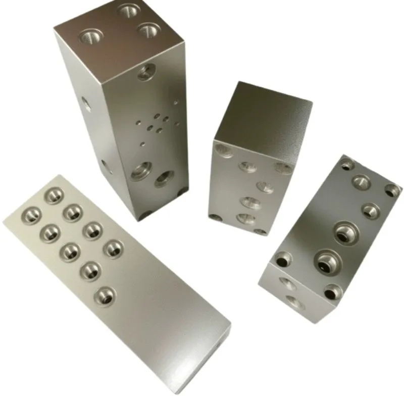 Construction Machinery Hydraulic Valve Oxidation Black Direct-Through Valve Block for Heavy Load Hydraulic Oil Circuit