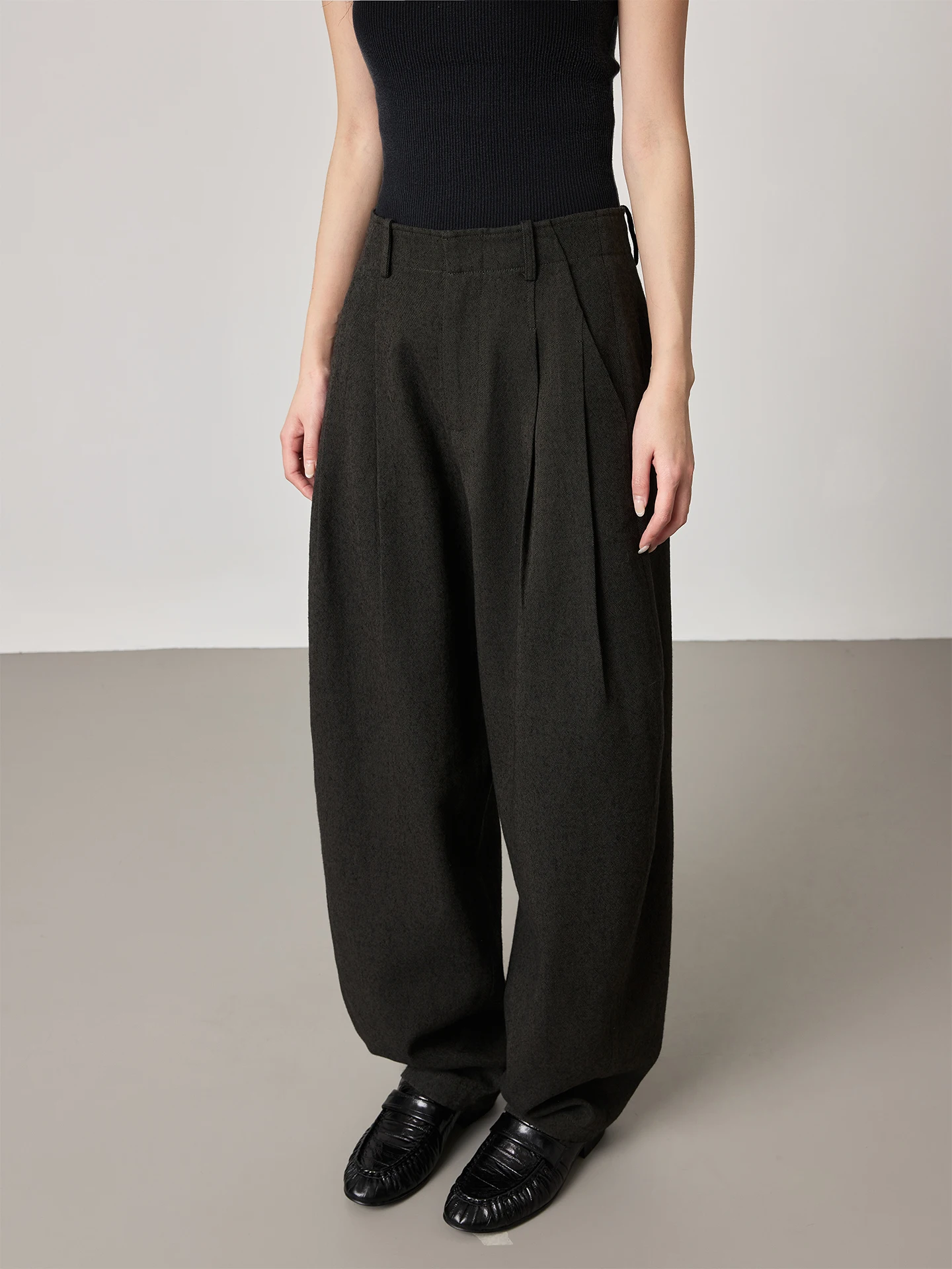 

Женские брюки Luxe Leisure Cone Pants с двойными складками, свободного кроя, повседневные, для города, с завышенной талией, из смесовой шерсти и хлопка