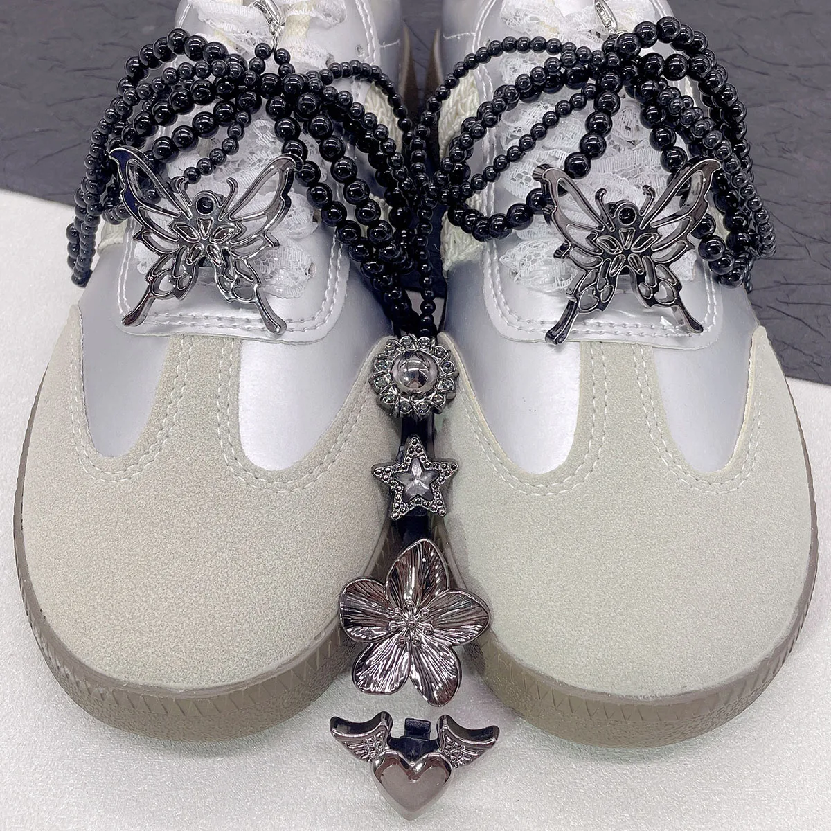 8PCS Bow Decorative Shoelace Clips DIY Accessories Punk Gothic Butterfly Flower Shoe lace Charms Dark Shoe Decoration Buckles