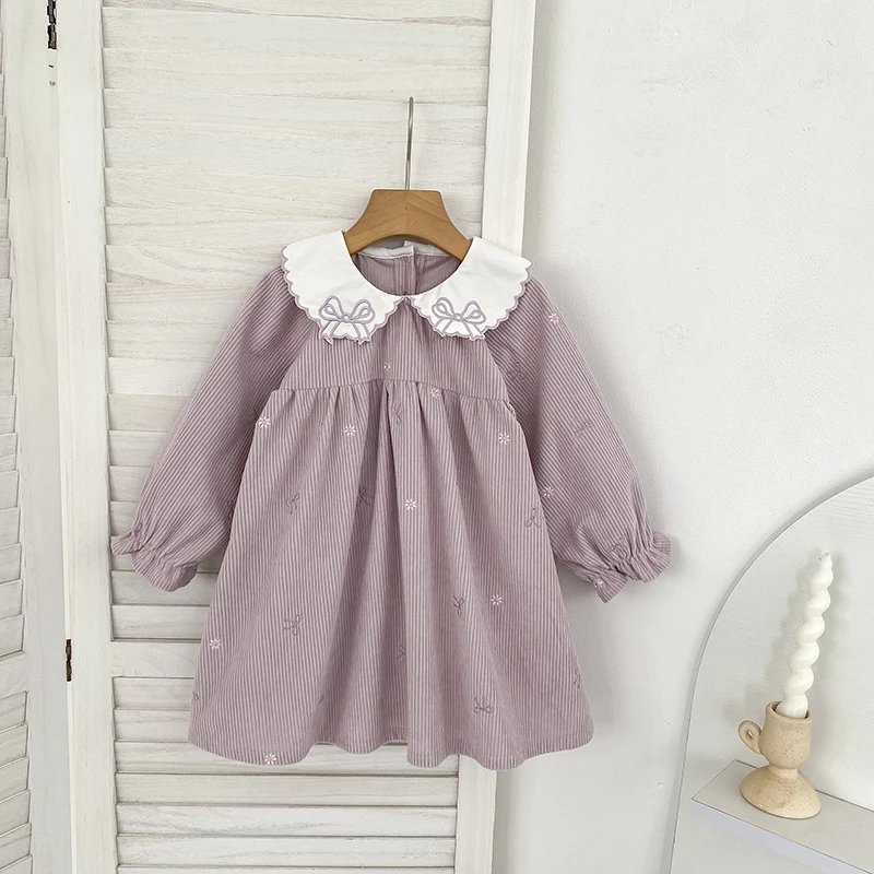 2026 Baby-Mädchen Cordkleid Süße Stickerei Schleife Peter-Pan-Kragen Langarm Prinzessinnenkleid Frühling Winter Lässiges Partykleid – Detail 6