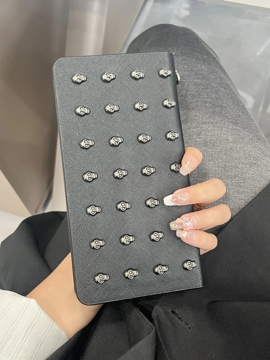 Famous Brand Luxury Pop Punk Rivets Long Women Vintage Multifunction Coin Pocket Purse Card Holder Female Clutch Wallets