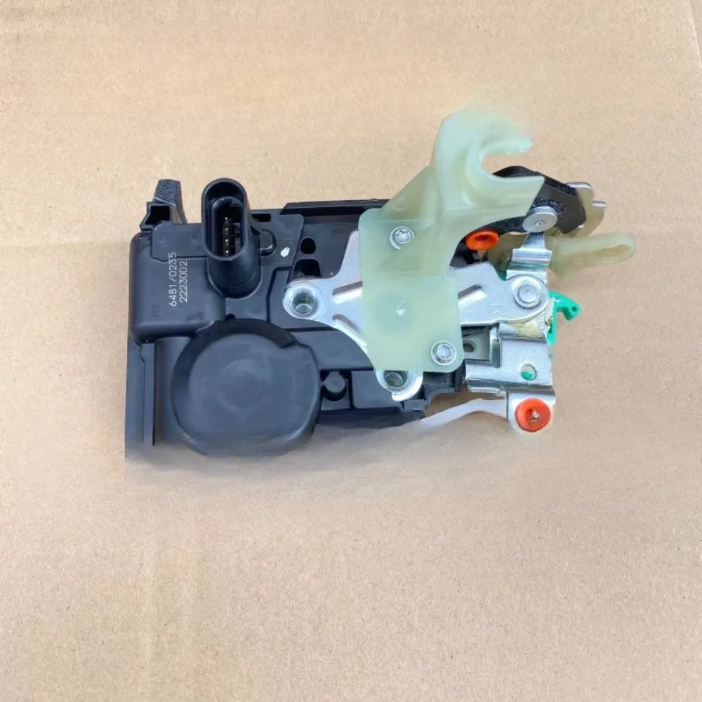 Front Door Locker Machine Front Lock Block for Maxus EV30